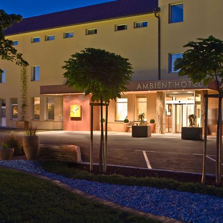Ambient Hotel Domzale Bagian luar foto