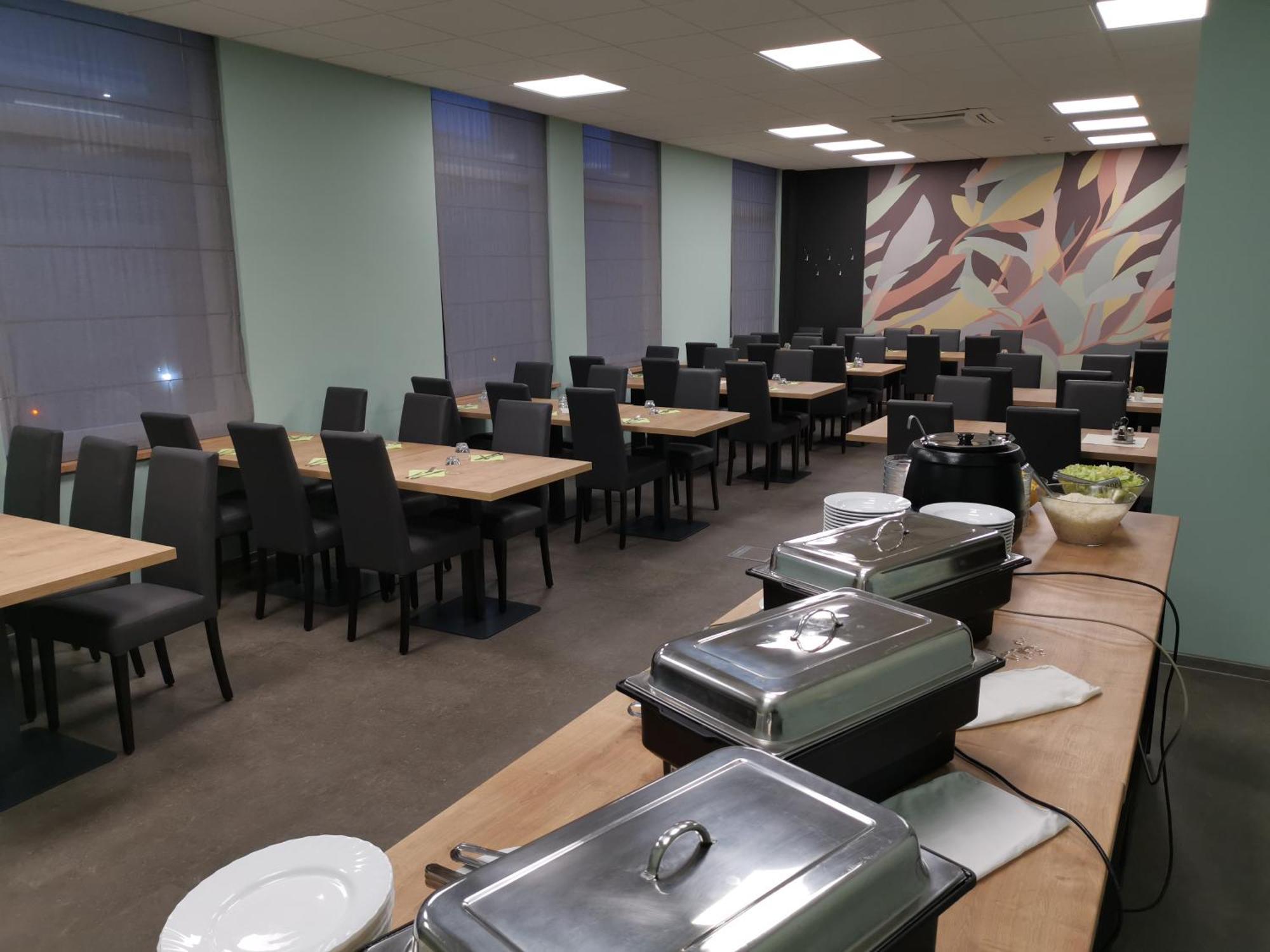 Ambient Hotel Domzale Bagian luar foto